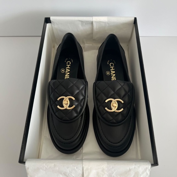 Turn lock lambskin Chanel Loafers - Picture 1 of 16